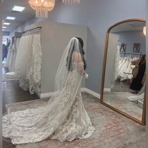 Sheer white veil - brand new